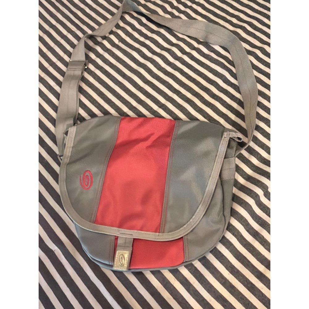 Timbuk2 Gray Red Nylon Messenger Bag‎ Small Crossbody Adjustable Strap SF Logo
